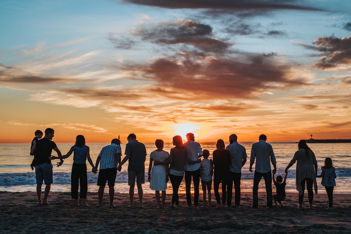 Multi-generational family enjoying a vacation together